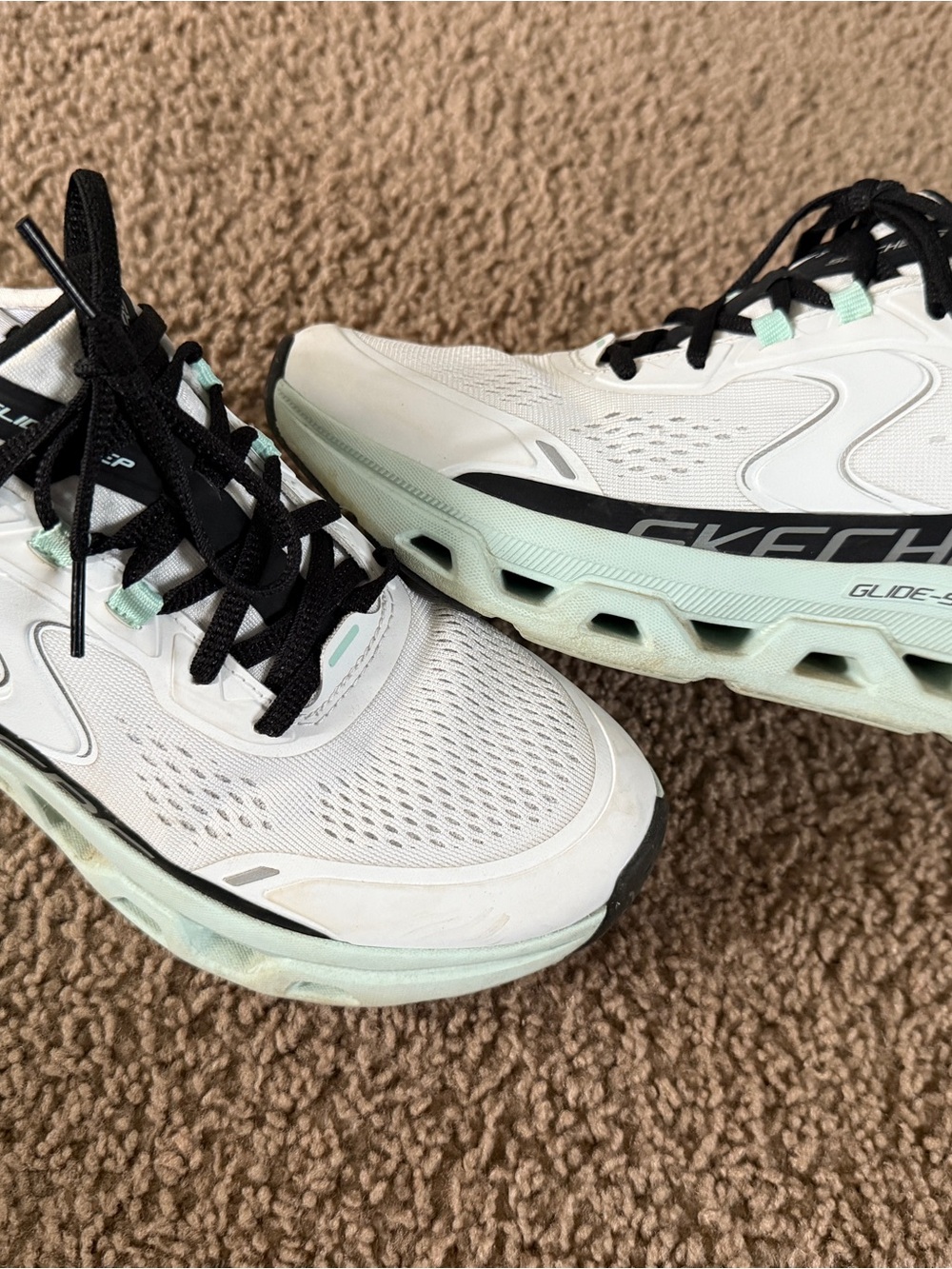 Skechers Women’s White and Mint Glide-Step Athletic Sneakers